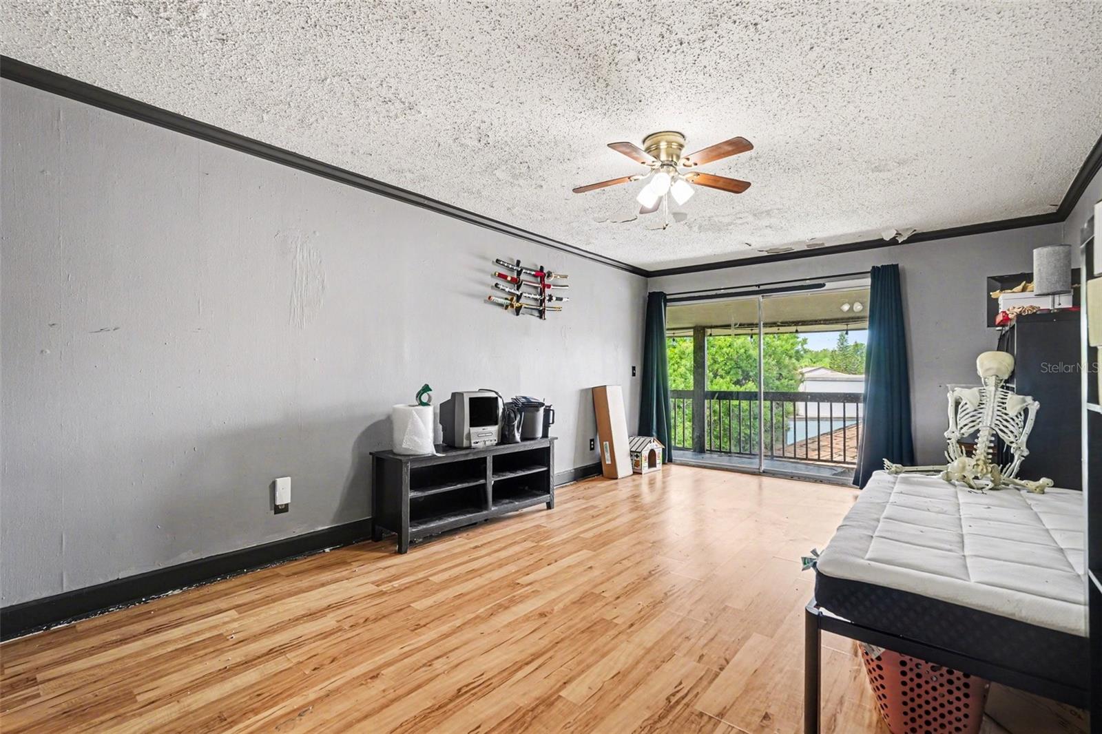 Image 9 of 33 For 6308 Newtown Circle C4
