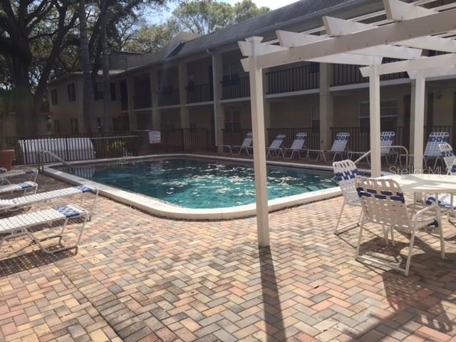 Image 13 of 15 For 5221 Bayshore Boulevard 1