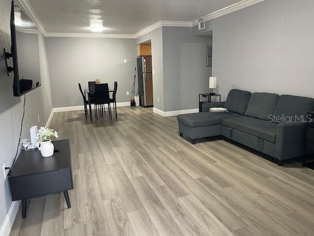 Image 3 of 15 For 5221 Bayshore Boulevard 1