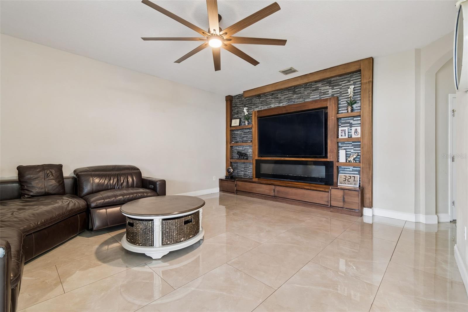 Image 20 of 55 For 2829 Pankaw Lane