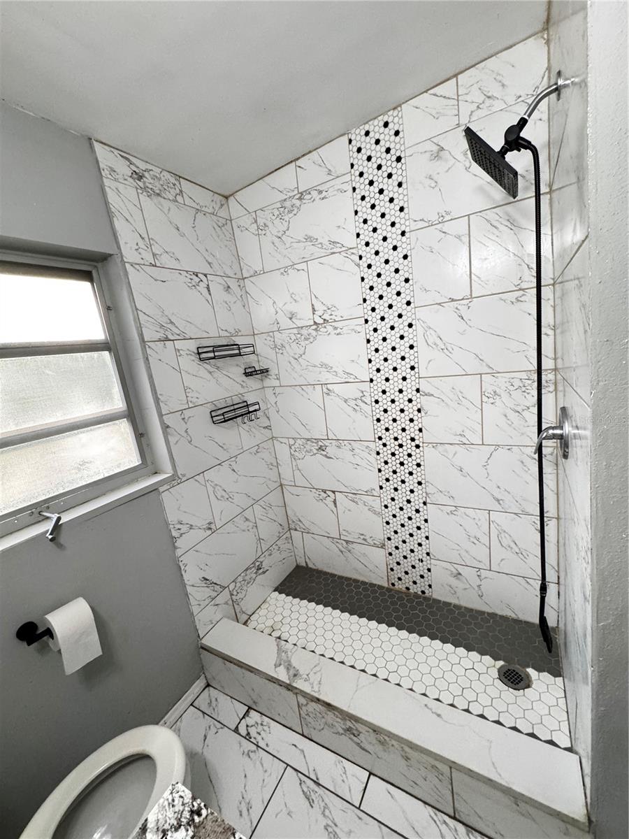 Image 25 of 42 For 309 Belle Claire Place