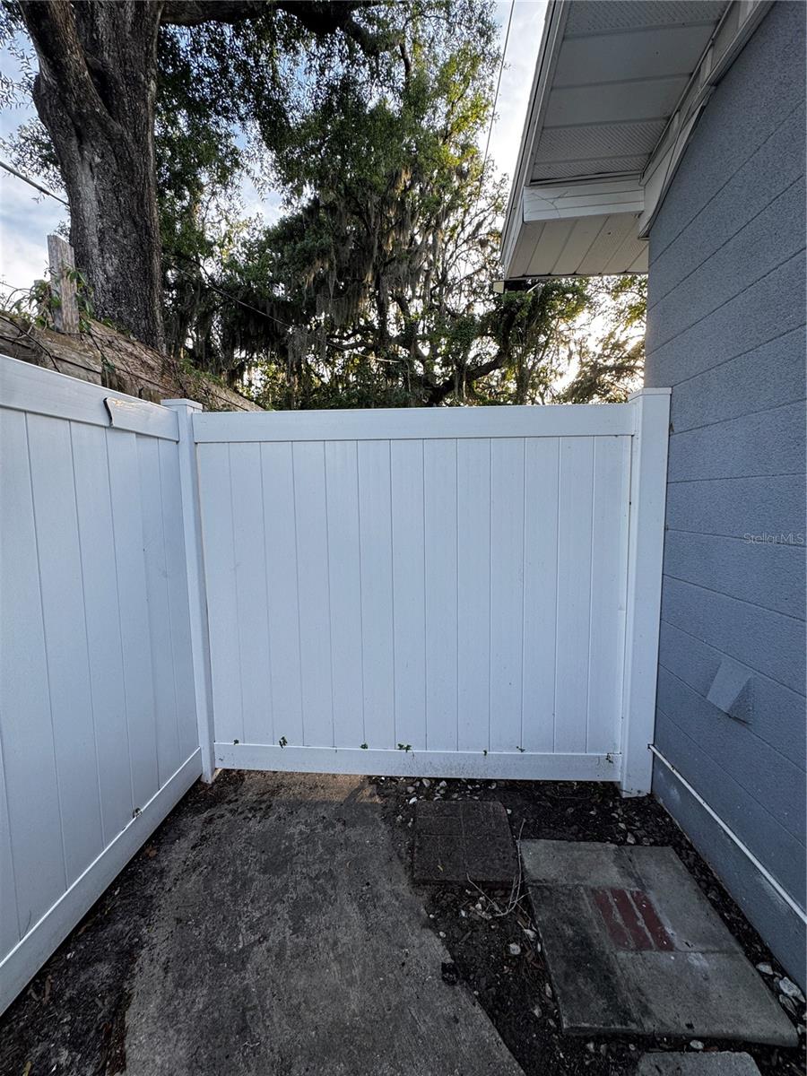 Image 29 of 42 For 309 Belle Claire Place