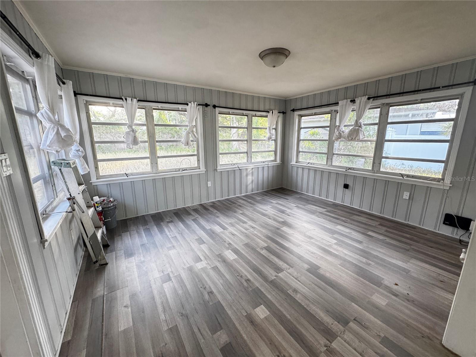 Image 6 of 42 For 309 Belle Claire Place