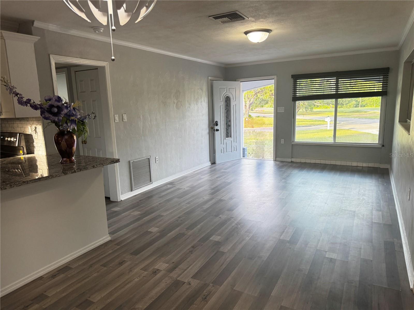 Image 9 of 42 For 309 Belle Claire Place