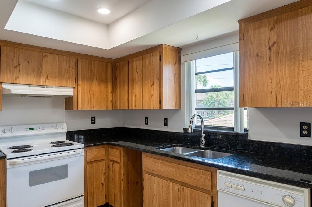 Image 5 of 14 For 2401 Gull Court L202