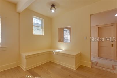 Image 7 of 22 For 634 3rd Street N