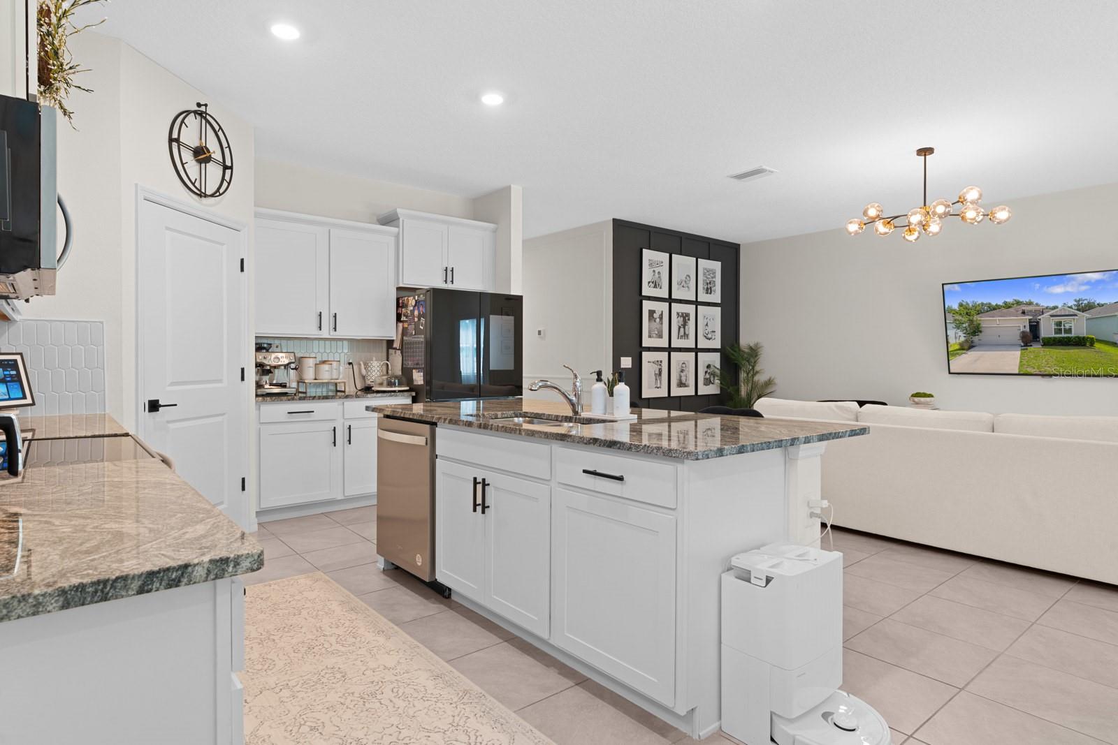 Image 9 of 43 For 8362 Wheat Stone Drive