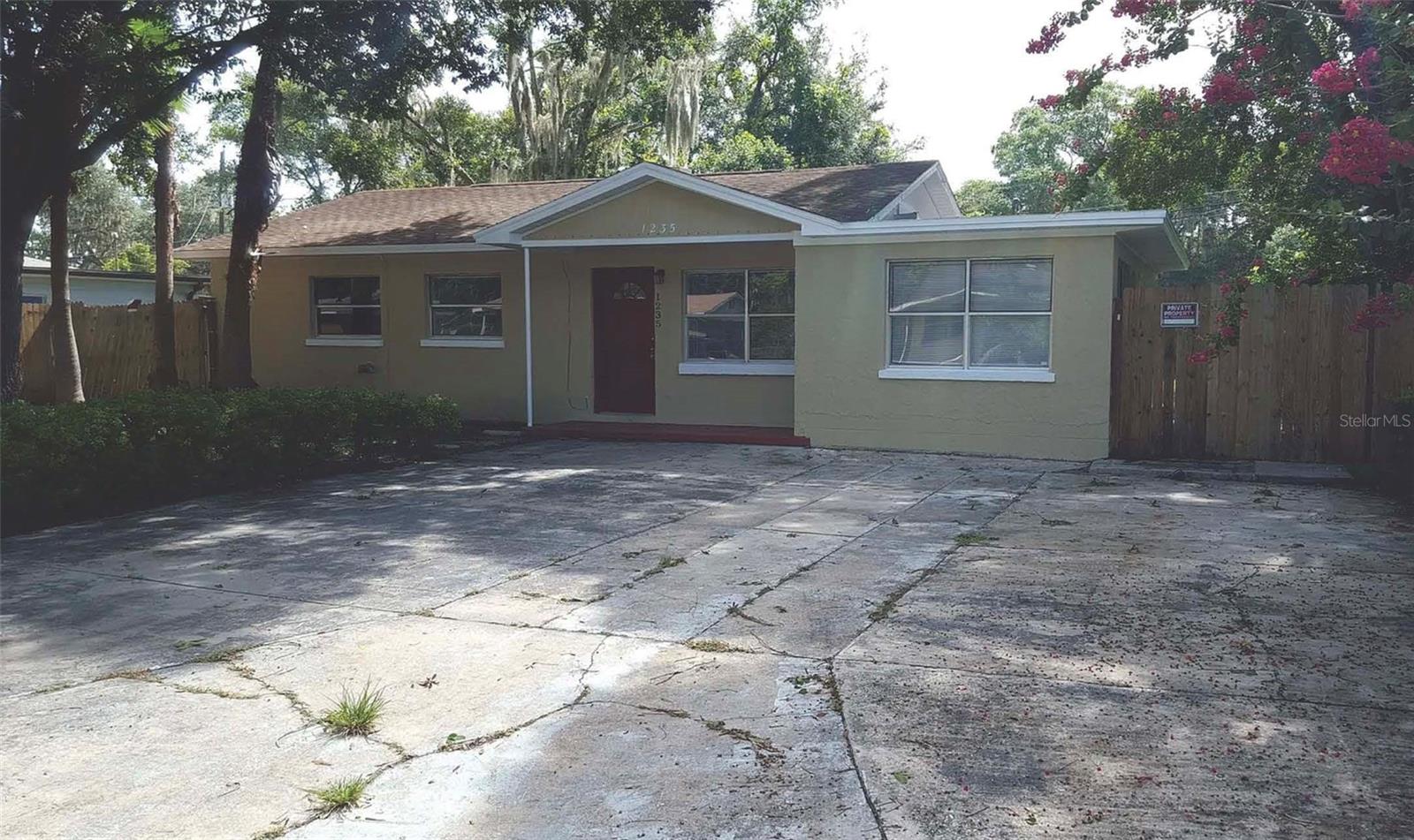 Details for 1235 Morgan Drive, LAKELAND, FL 33801