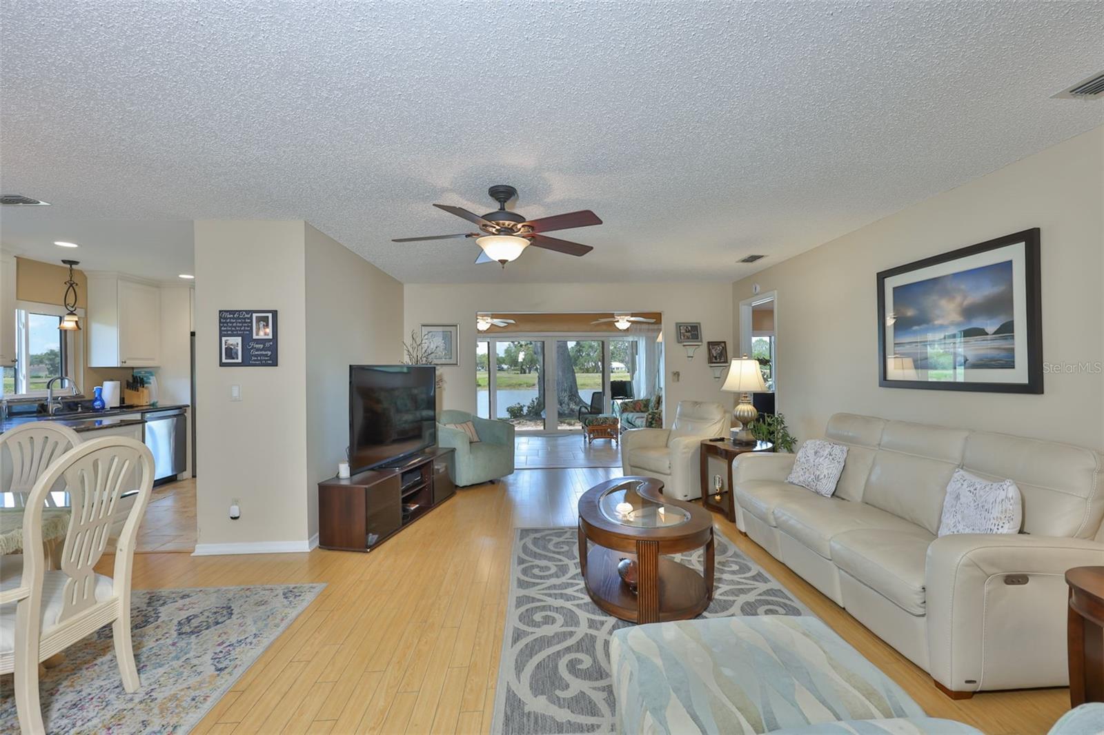 Image 10 of 96 For 2611 Locksley Street 250