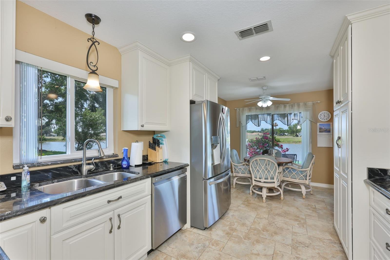 Image 13 of 96 For 2611 Locksley Street 250