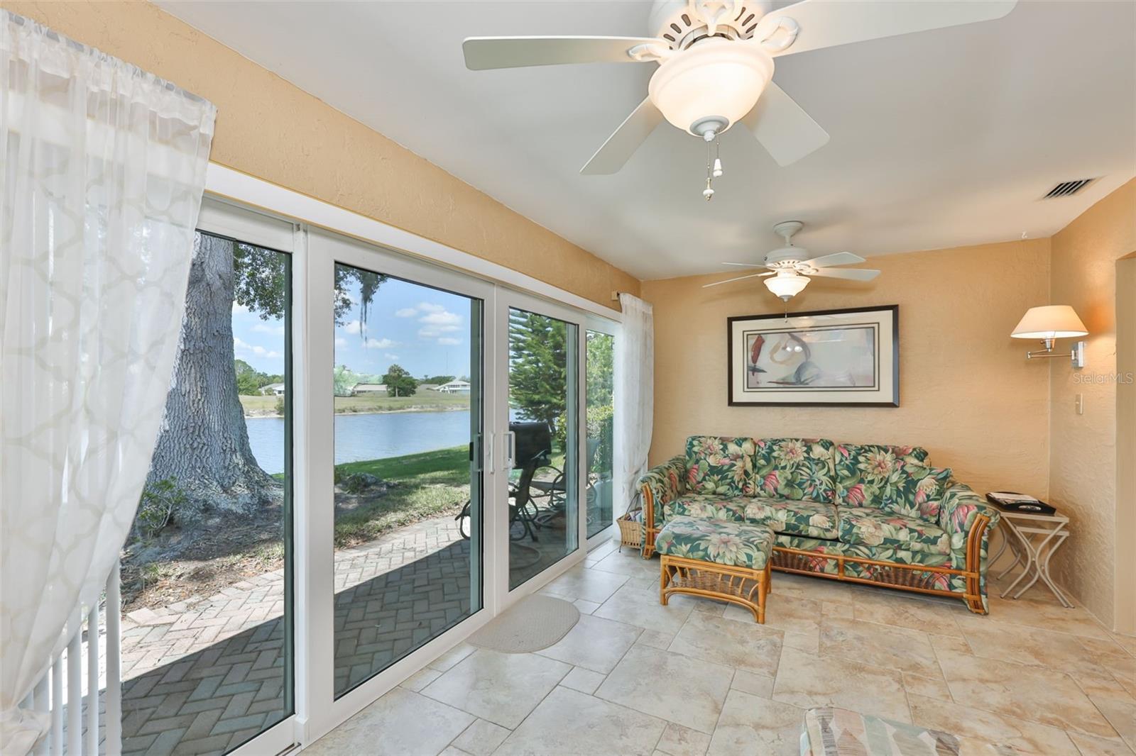 Image 34 of 96 For 2611 Locksley Street 250