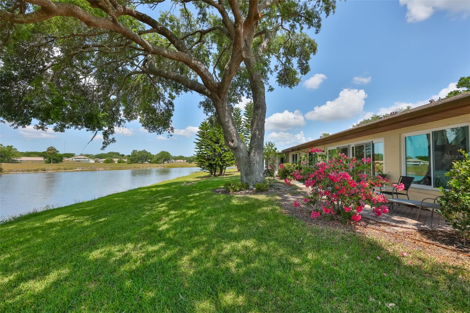 Image 37 of 96 For 2611 Locksley Street 250
