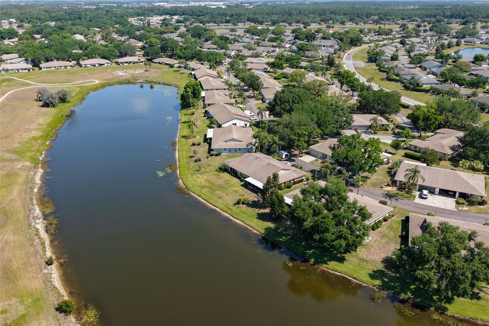 Image 42 of 96 For 2611 Locksley Street 250