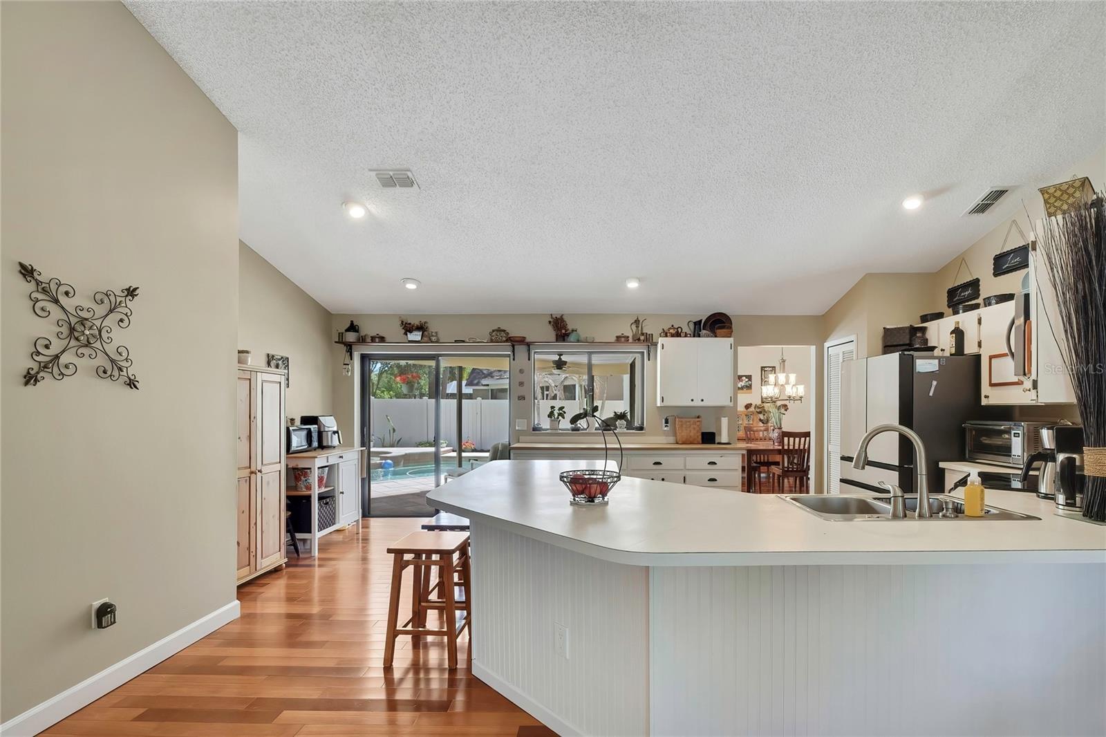 Image 13 of 39 For 9304 Rockrose Drive