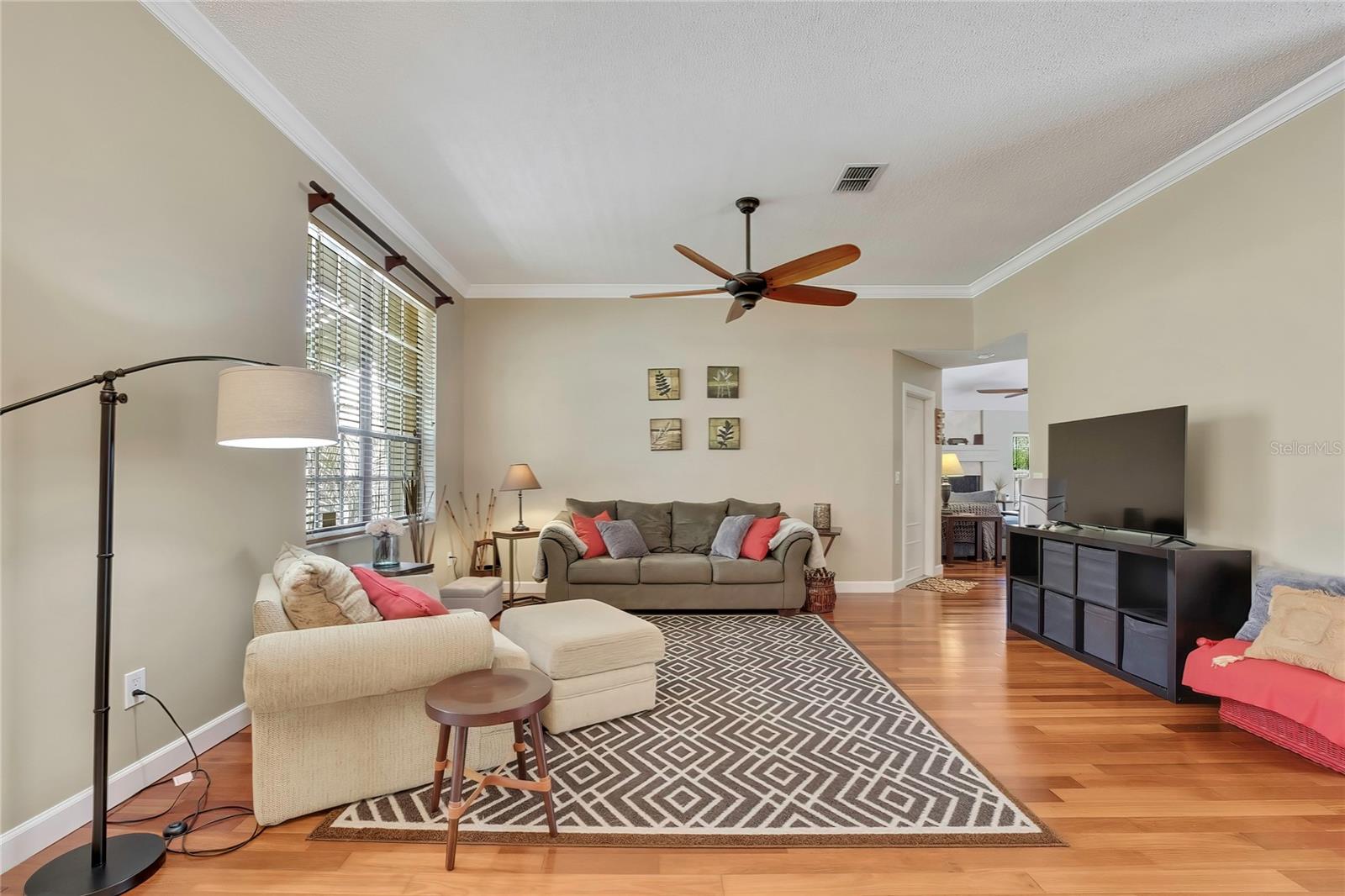Image 5 of 39 For 9304 Rockrose Drive
