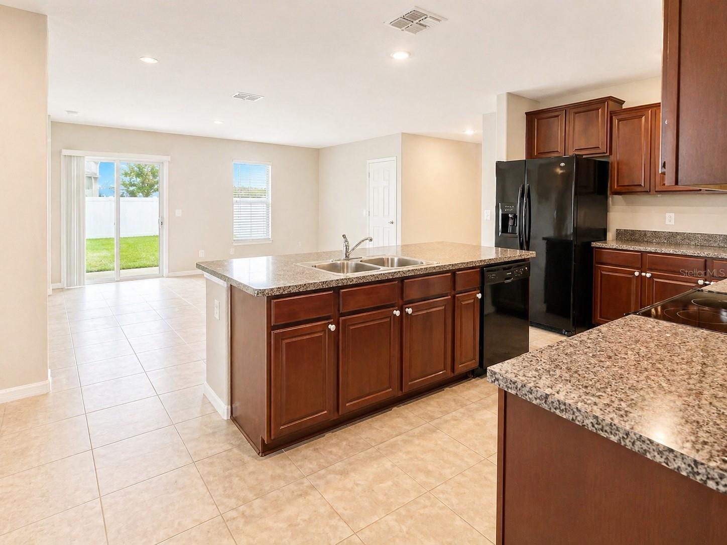 Image 2 of 15 For 7406 Rosy Periwinkle Court