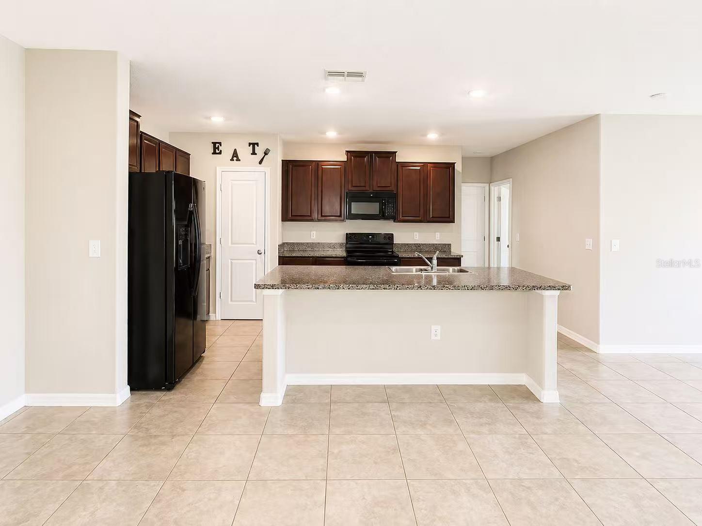 Image 4 of 15 For 7406 Rosy Periwinkle Court