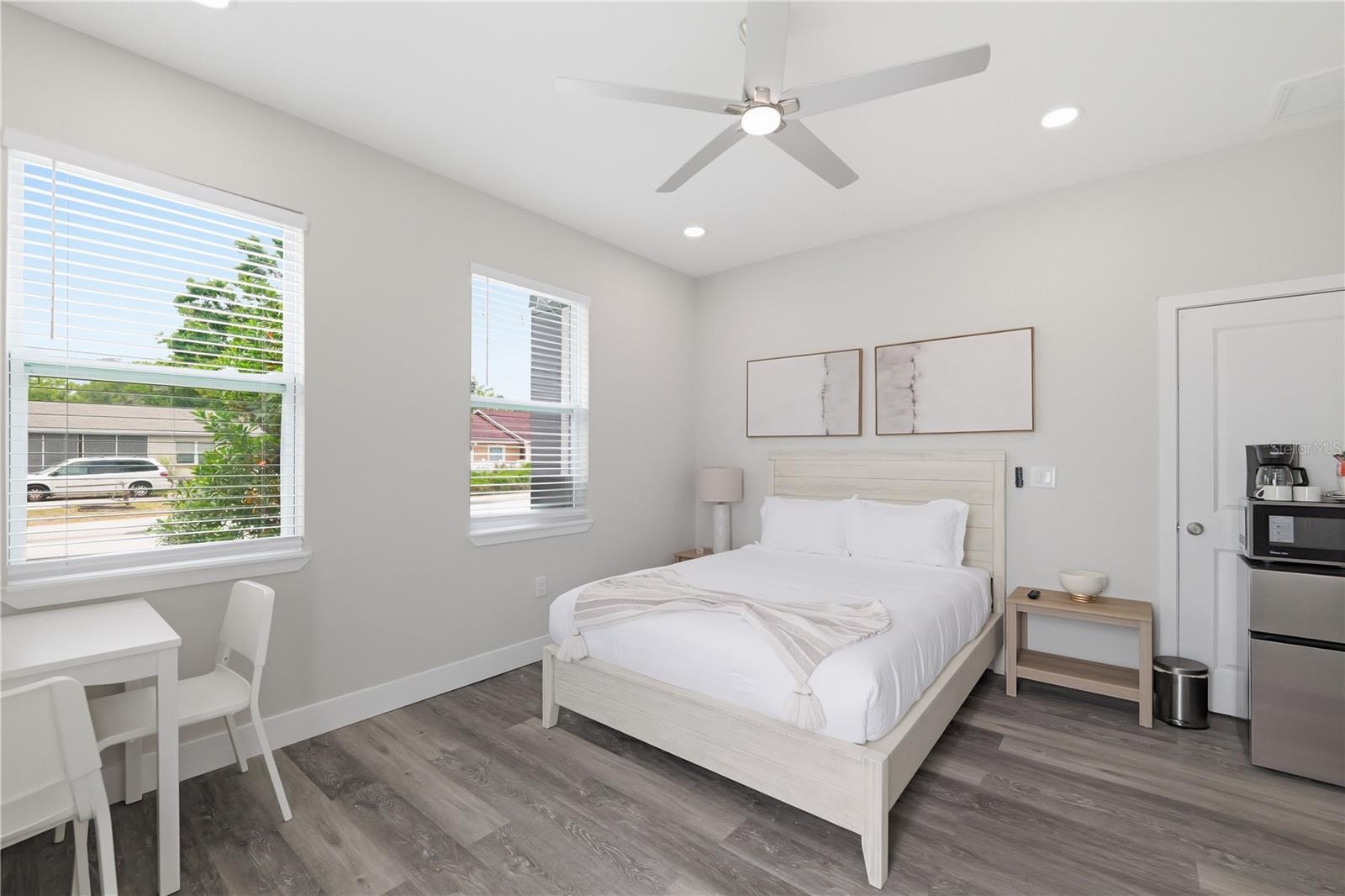 Listing photo id 12 for 7505 Rome Avenue