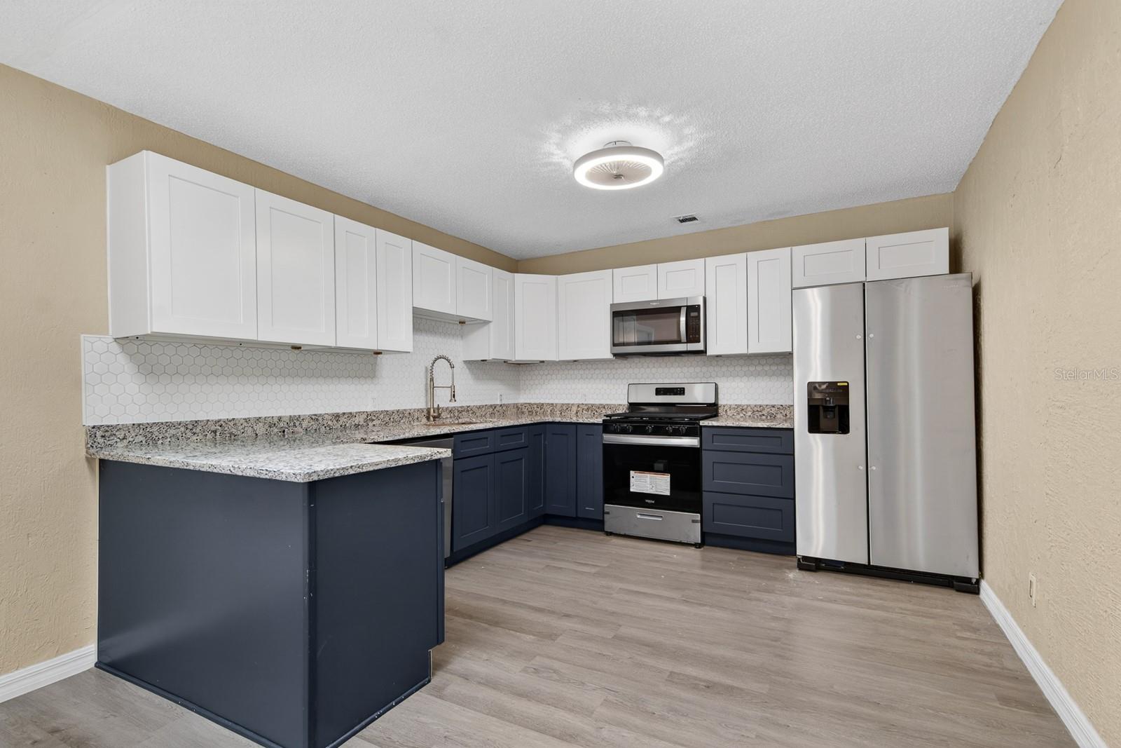 Image 11 of 49 For 6802 Lassen Avenue