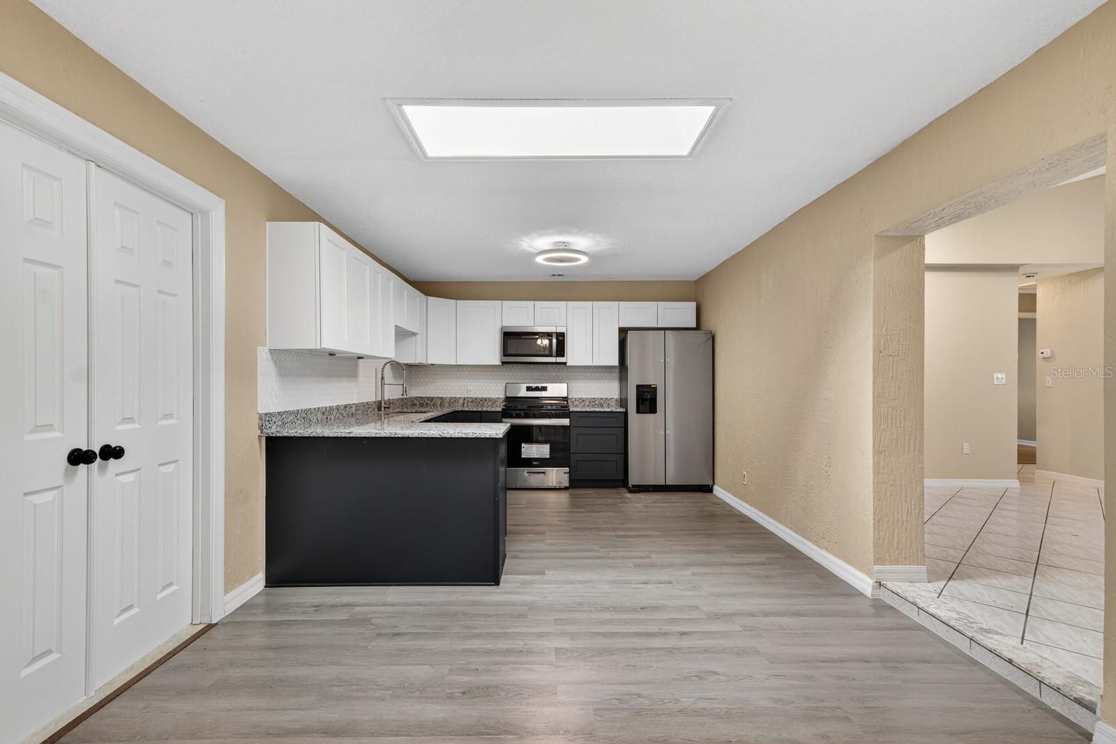 Image 12 of 49 For 6802 Lassen Avenue