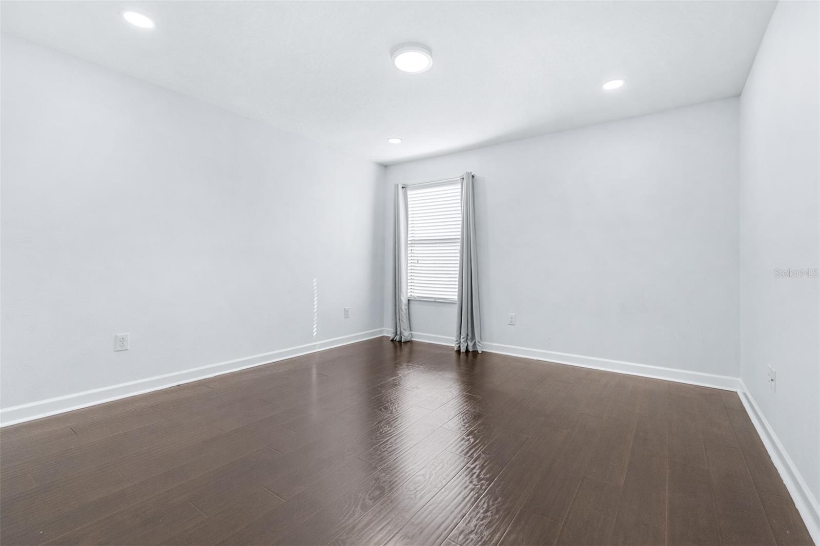 Image 26 of 49 For 1762 Hadden Hall Place