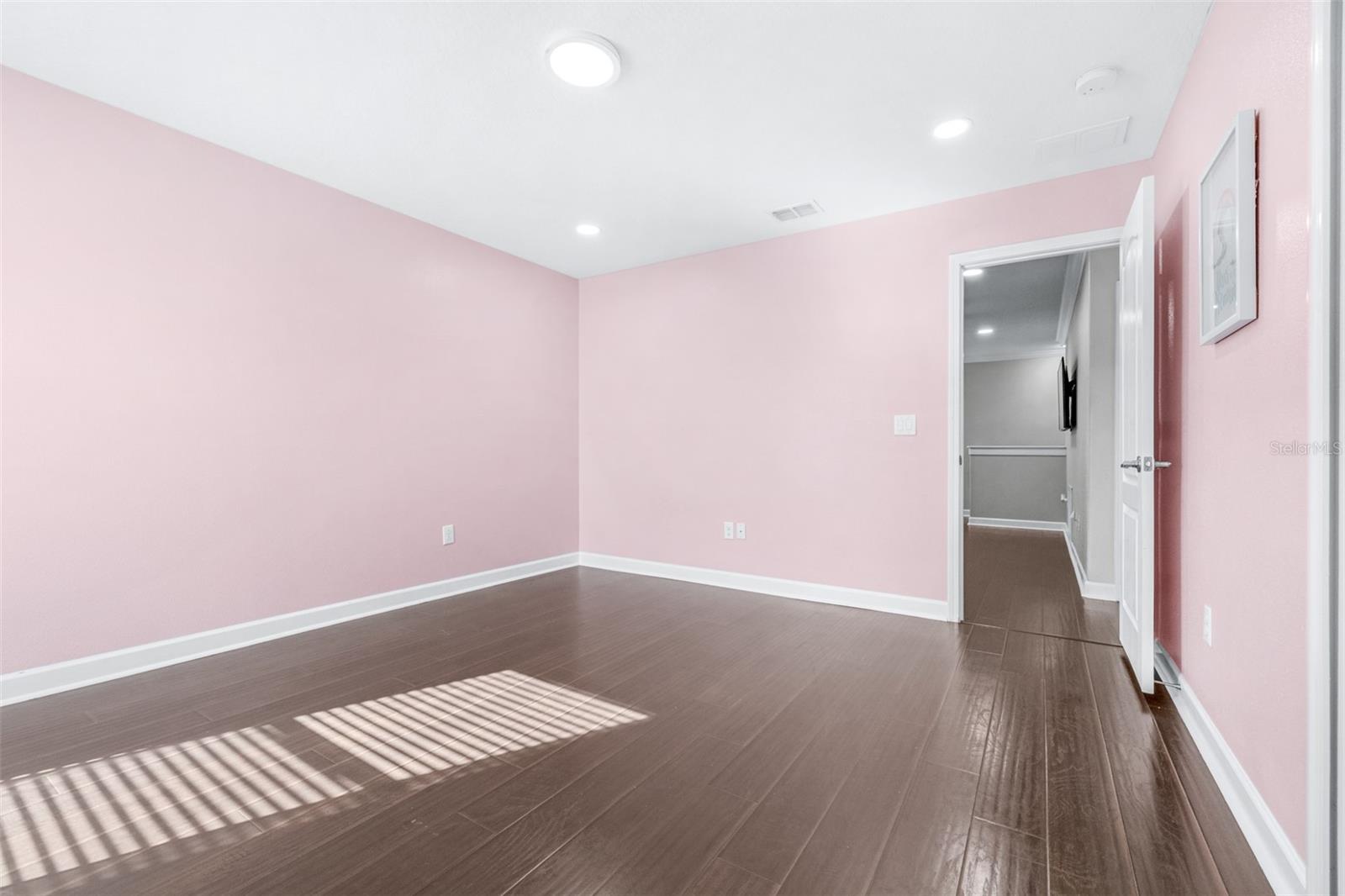 Image 32 of 49 For 1762 Hadden Hall Place