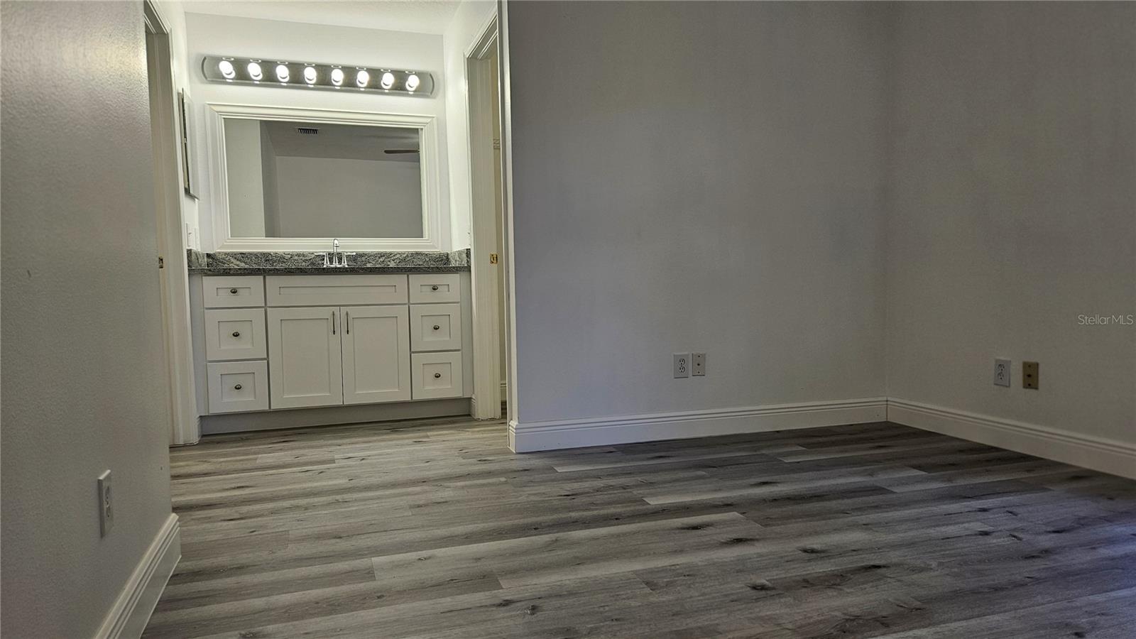 Image 21 of 56 For 8725 13th Street