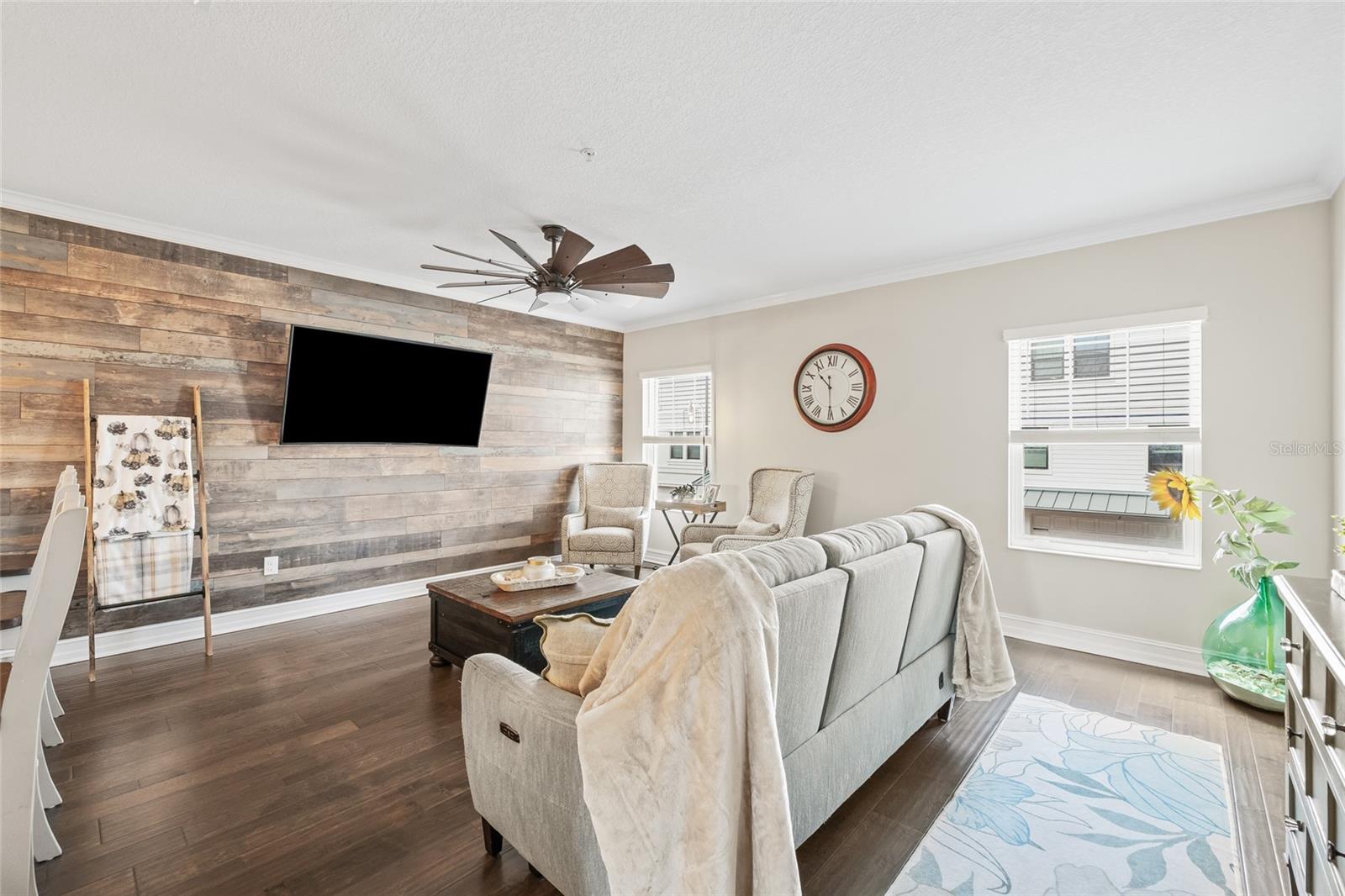 Image 10 of 41 For 4931 Paul Avenue 5