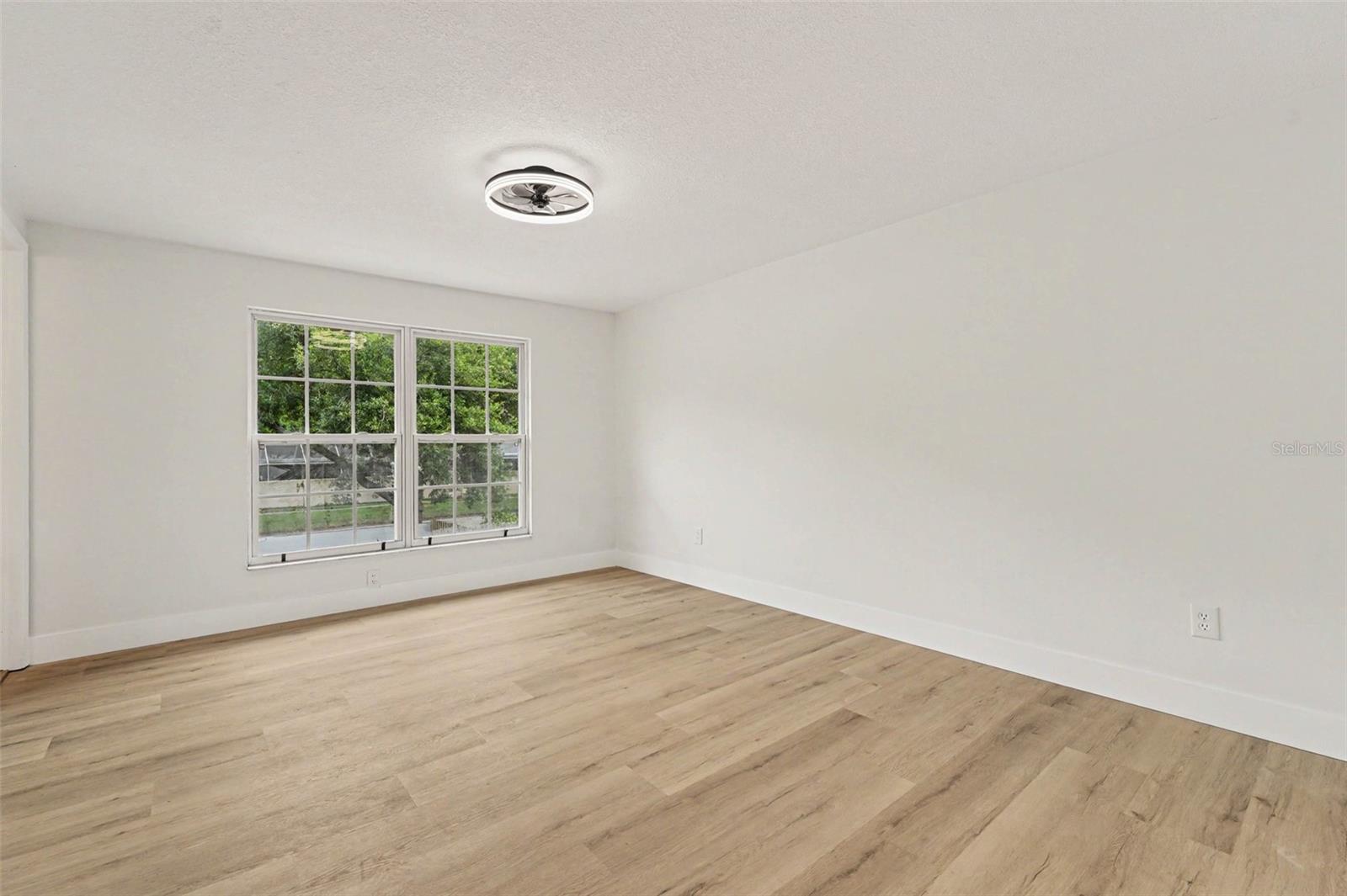 Image 11 of 18 For 16213 Fantasia Drive