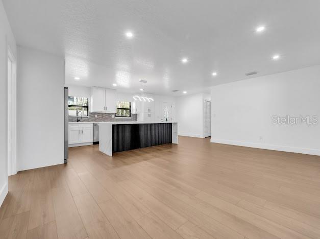 Listing photo id 11 for 6040 84th Avenue N