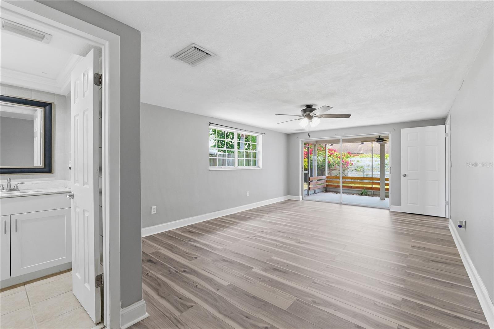 Image 12 of 39 For 4018 Cashmere Drive