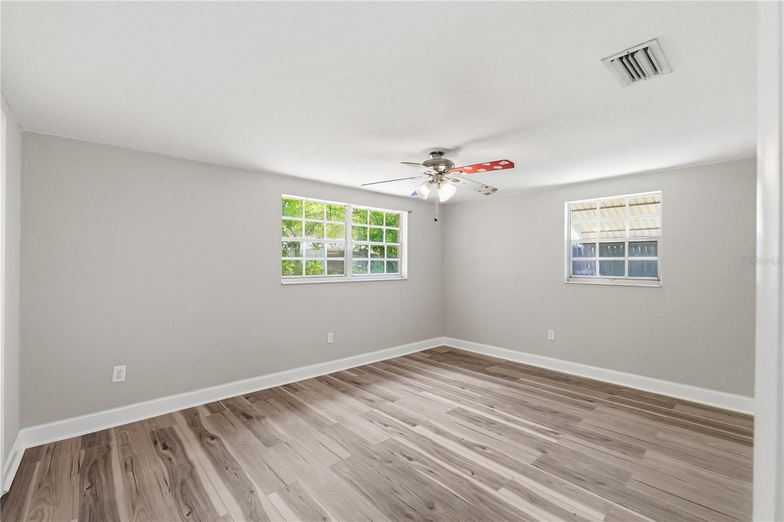 Image 15 of 39 For 4018 Cashmere Drive
