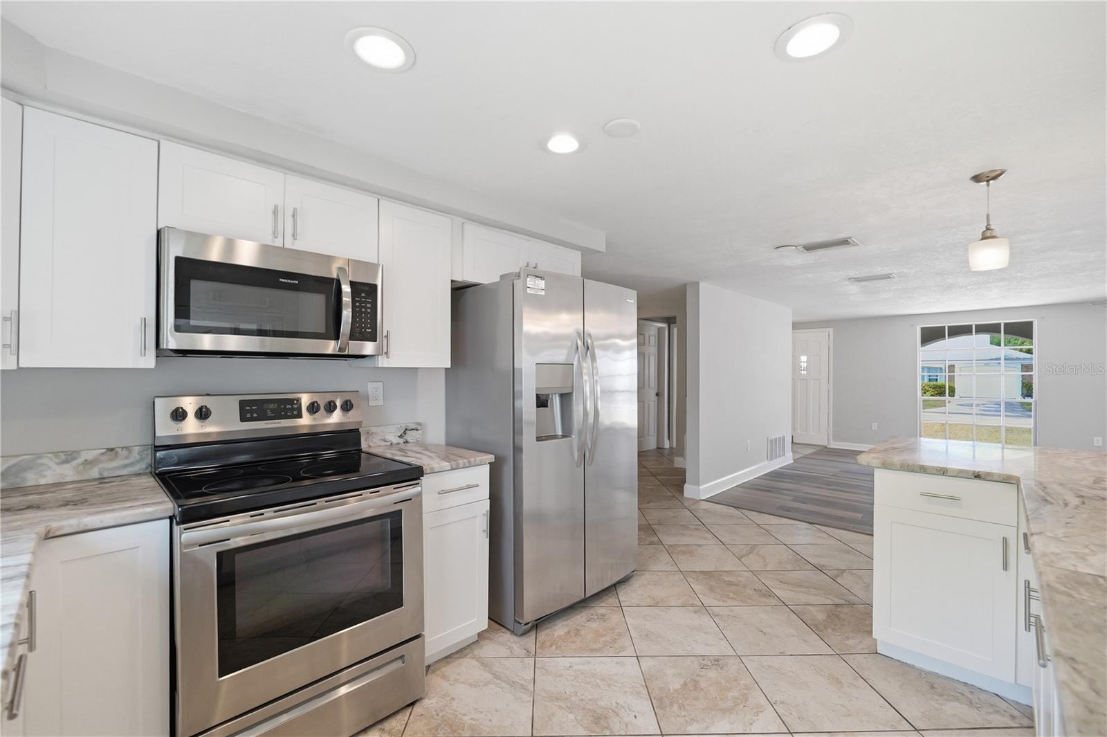 Image 9 of 39 For 4018 Cashmere Drive