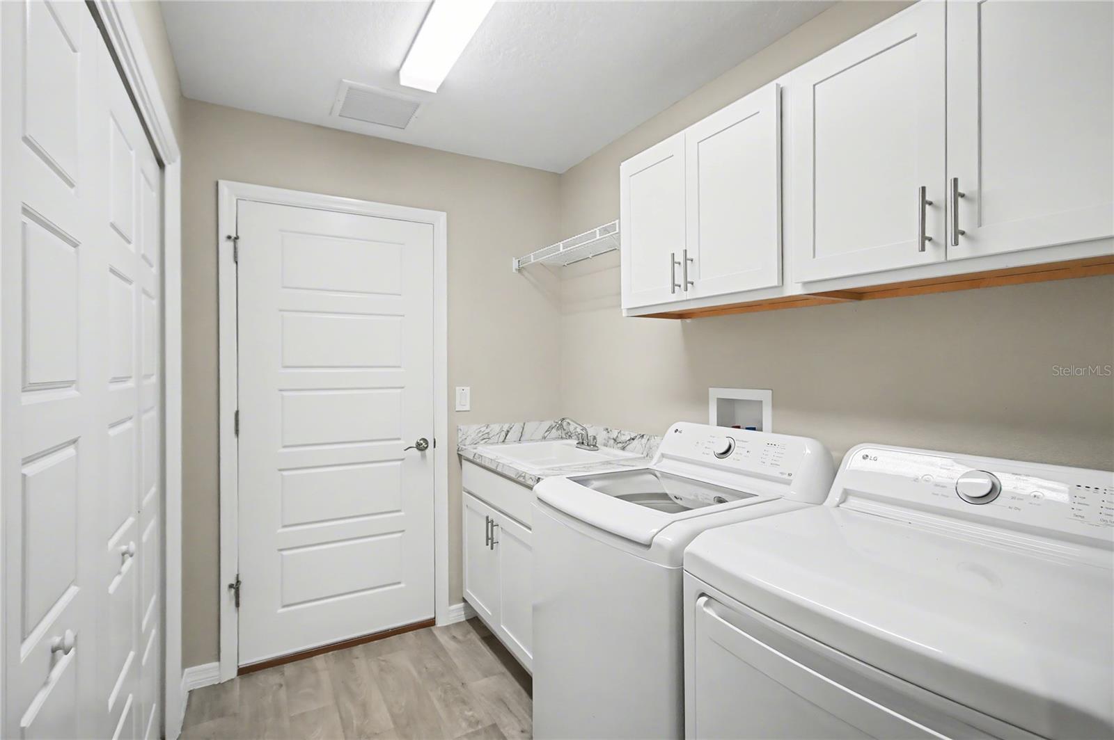 Image 13 of 37 For 3320 Dzuro Drive