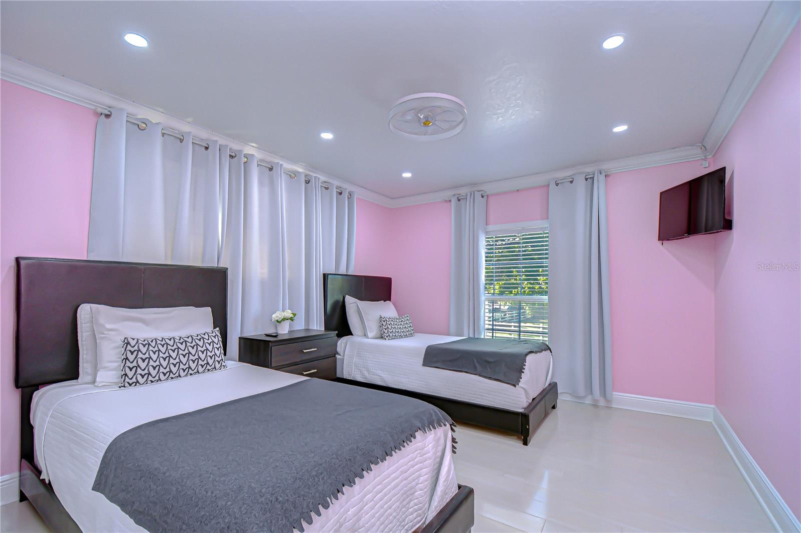 Image 32 of 84 For 3314 Kirby Street