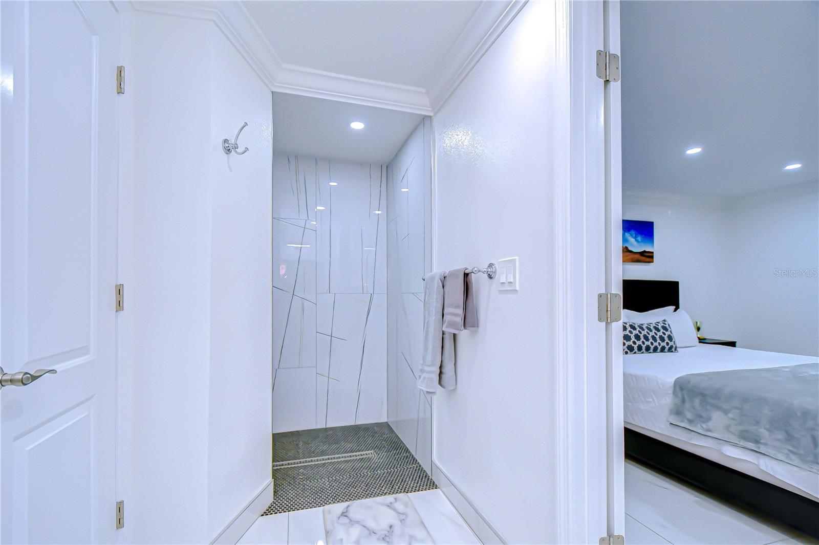 Image 51 of 84 For 3314 Kirby Street