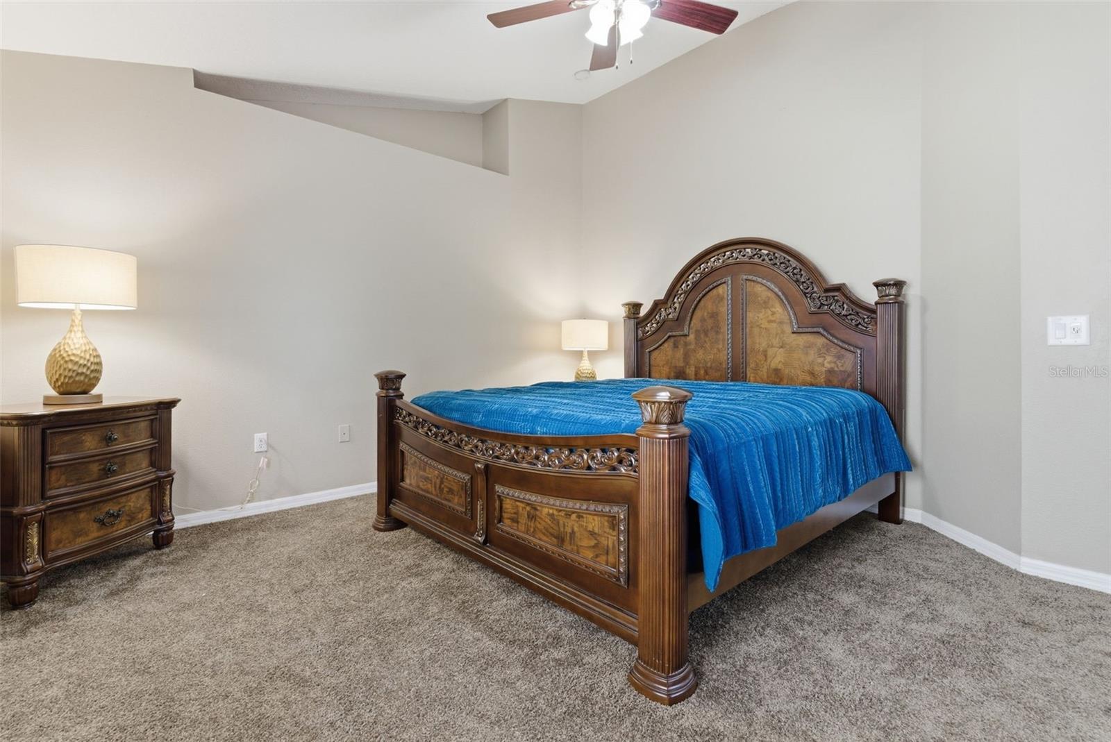 Image 16 of 35 For 183 Jocelyn Drive