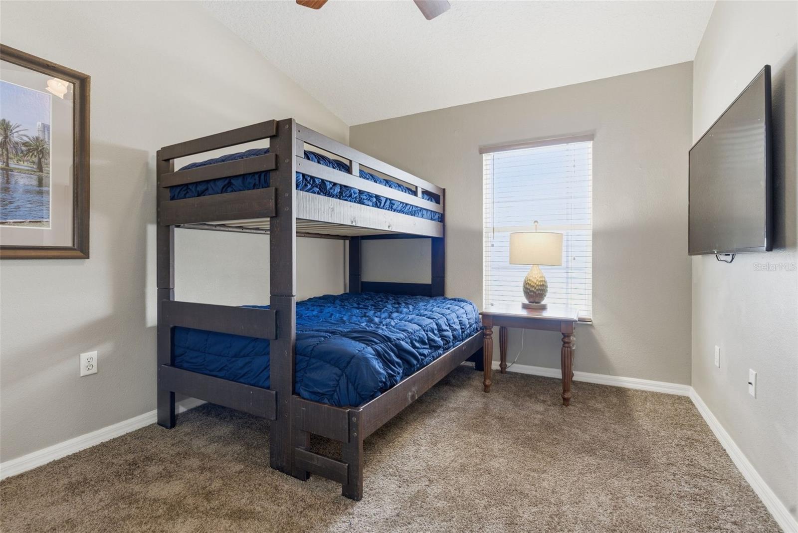 Image 19 of 35 For 183 Jocelyn Drive