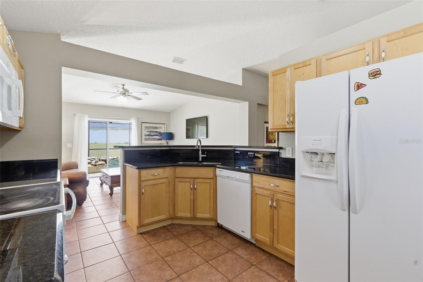 Image 25 of 35 For 183 Jocelyn Drive