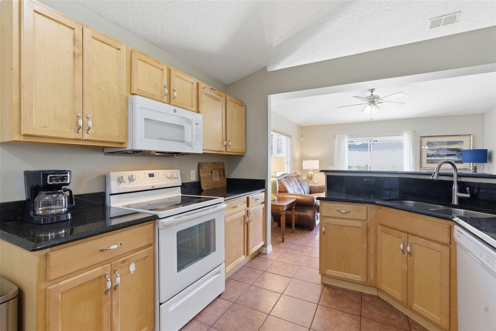 Image 26 of 35 For 183 Jocelyn Drive