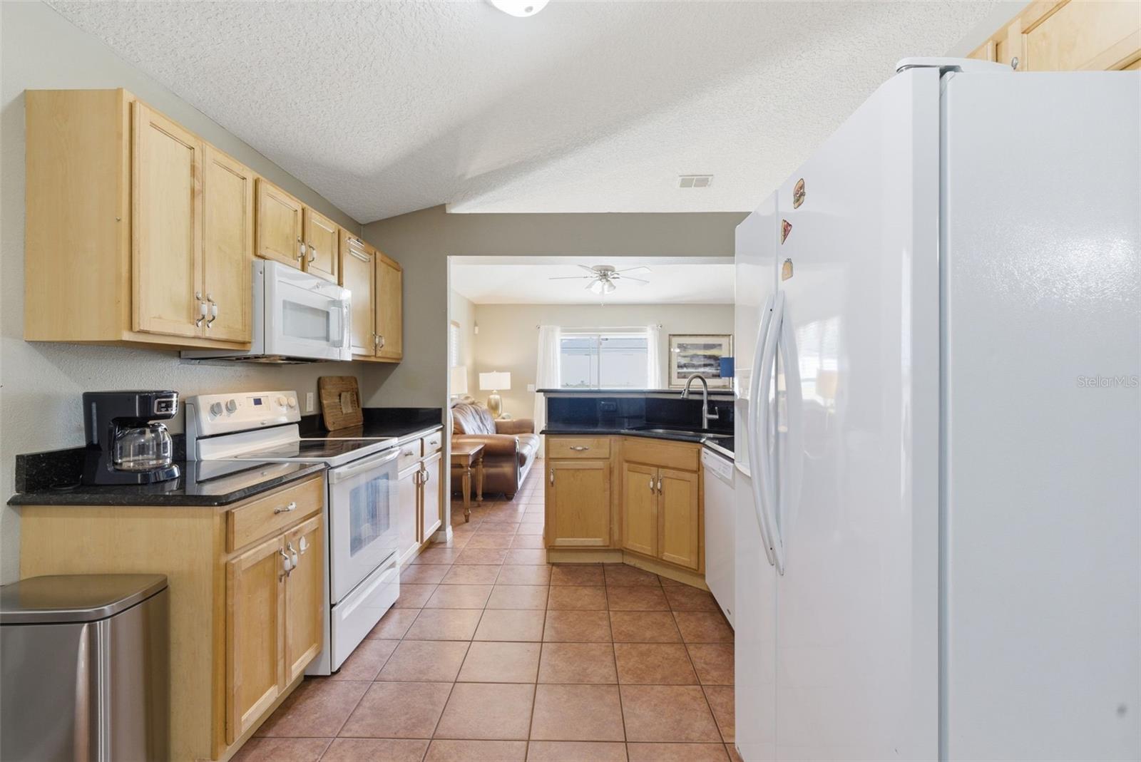 Image 27 of 35 For 183 Jocelyn Drive