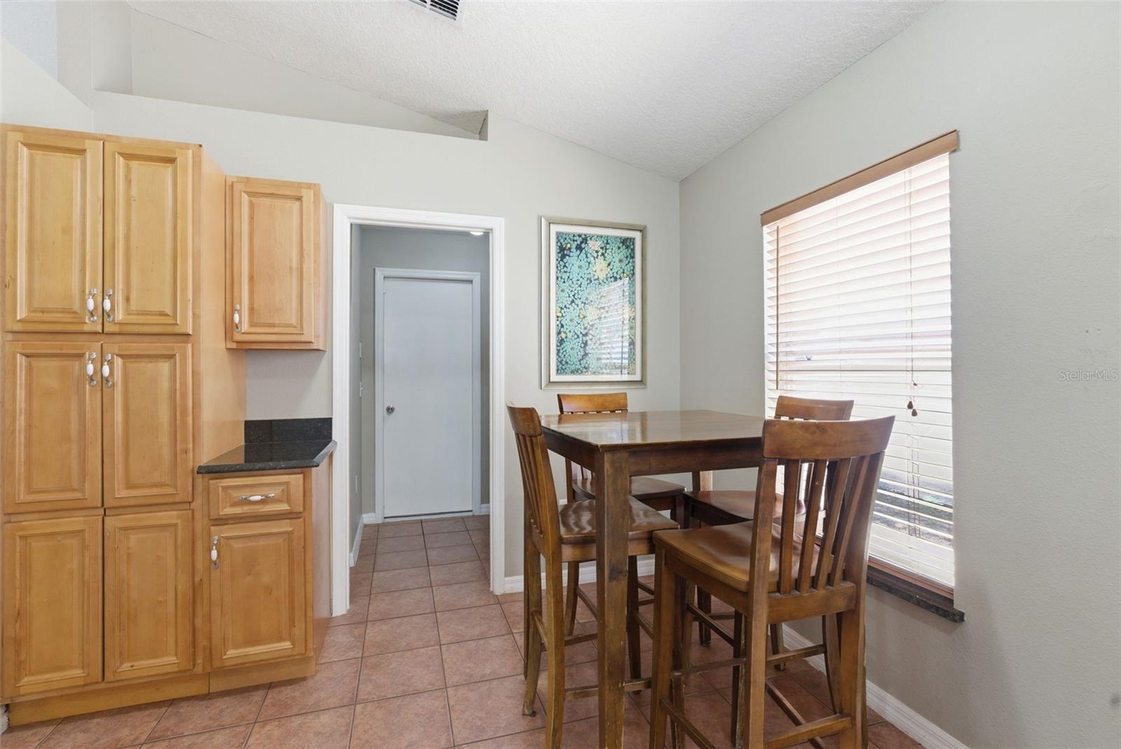 Image 29 of 35 For 183 Jocelyn Drive