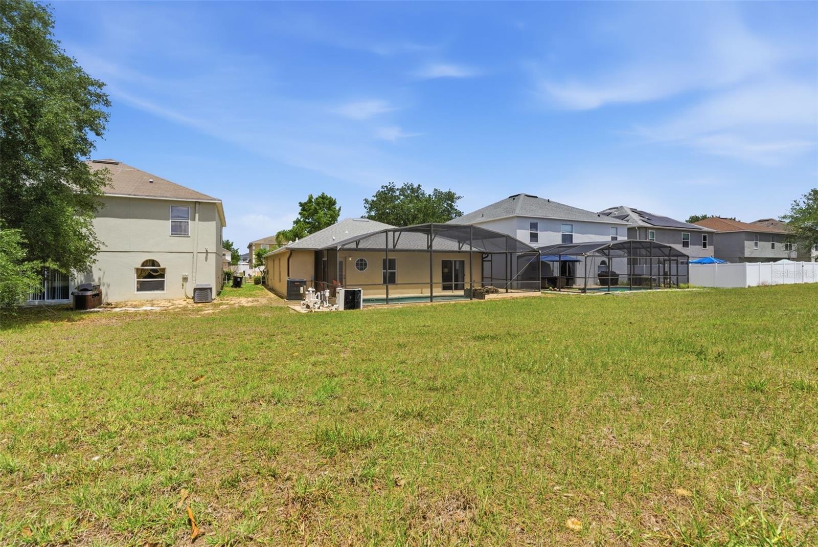 Image 6 of 35 For 183 Jocelyn Drive