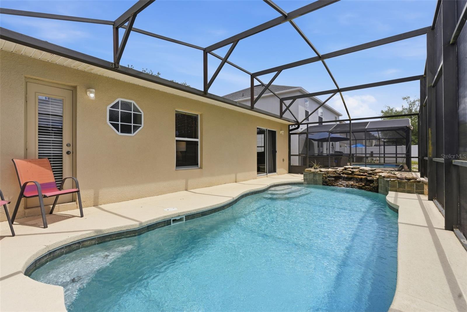 Image 7 of 35 For 183 Jocelyn Drive