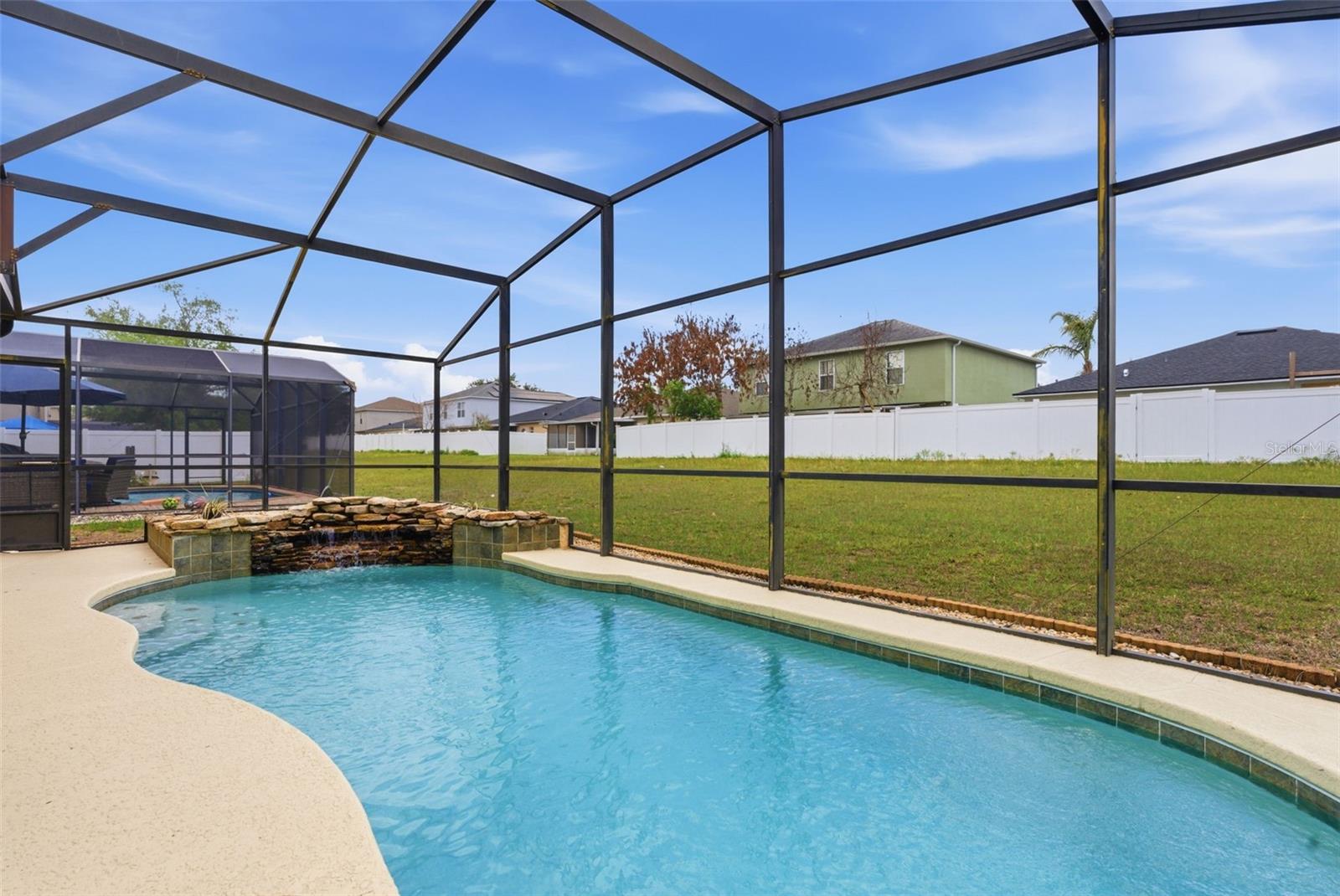 Image 9 of 35 For 183 Jocelyn Drive