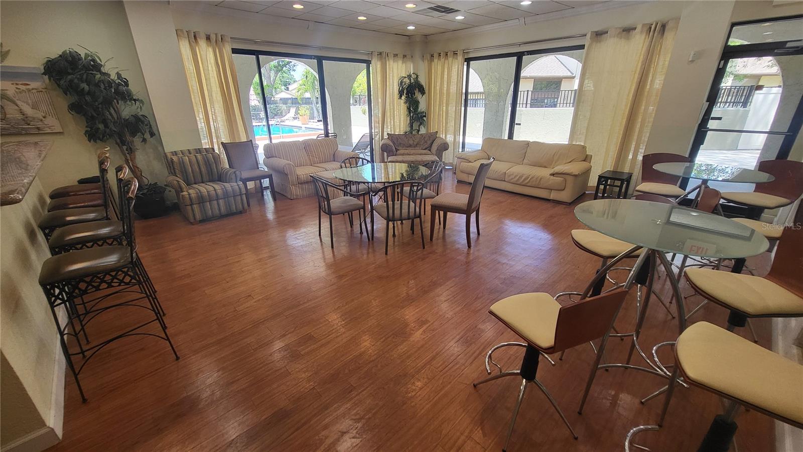 Image 36 of 40 For 6262 142nd Avenue N 905