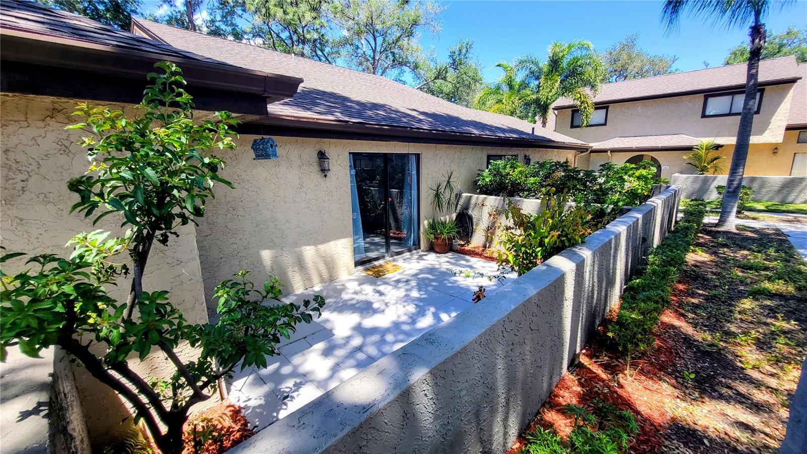 Image 4 of 40 For 6262 142nd Avenue N 905