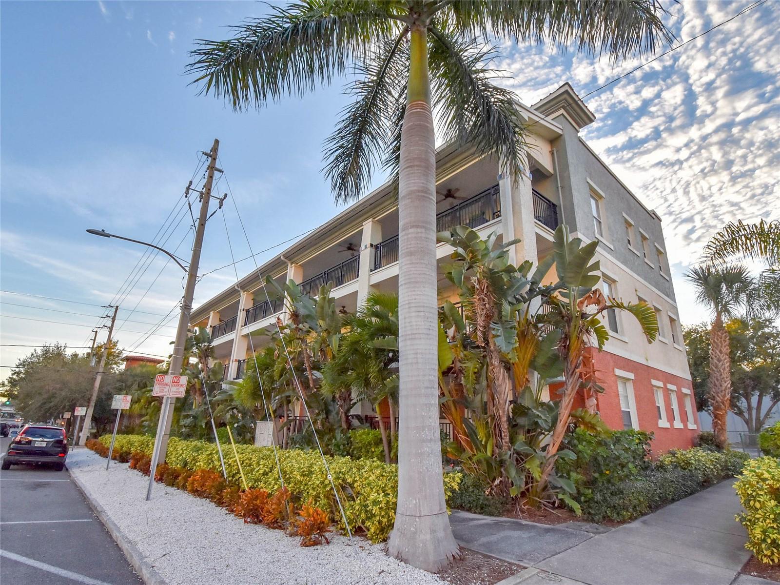 Image 12 of 15 For 201 6th Street S 203