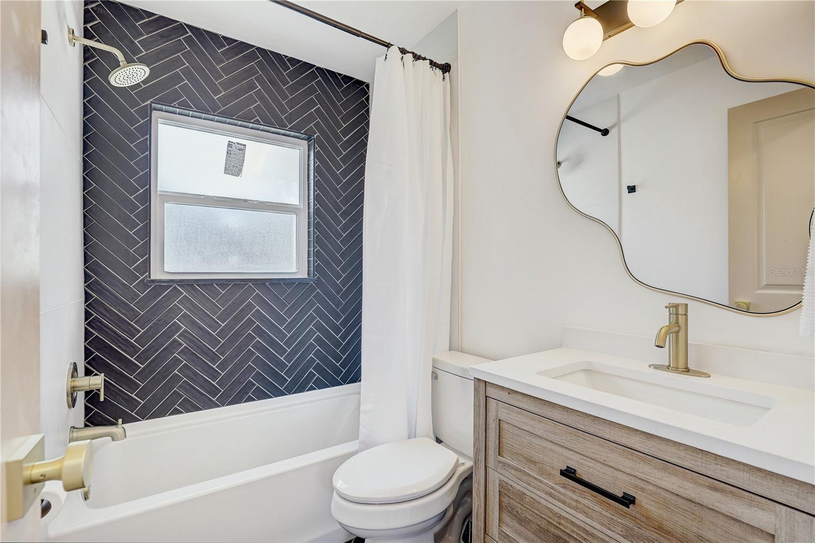 Image 35 of 42 For 265 96th Avenue N