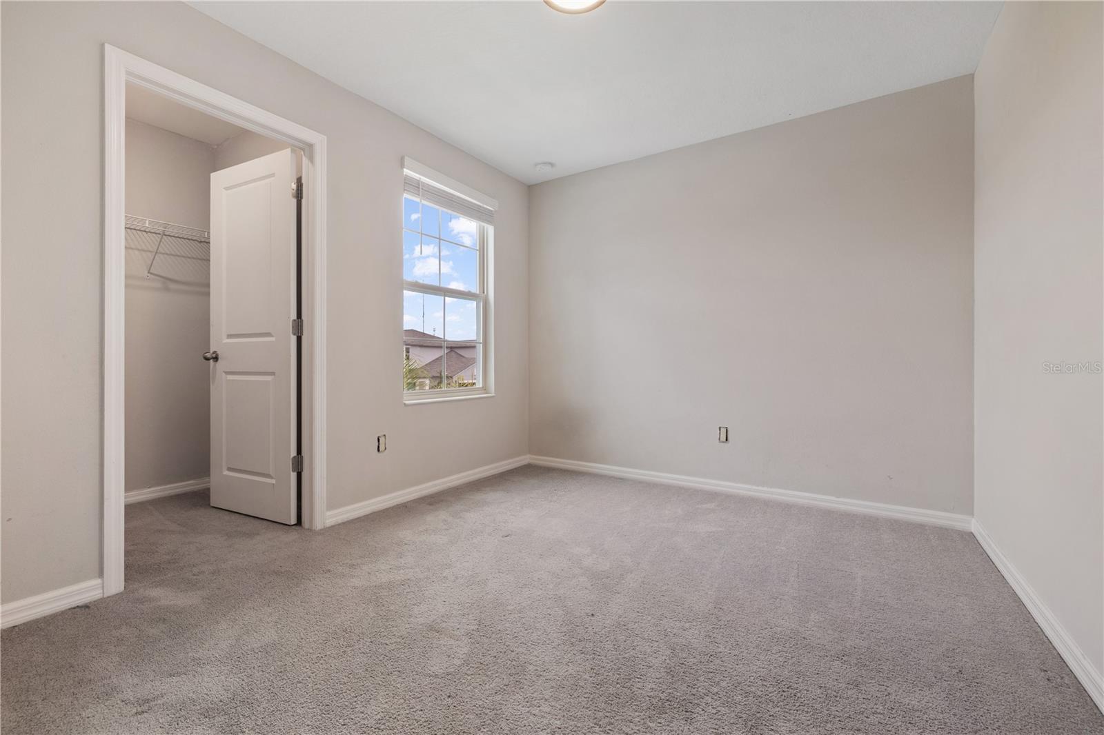 Listing photo id 8 for 7407 Rosy Periwinkle Court